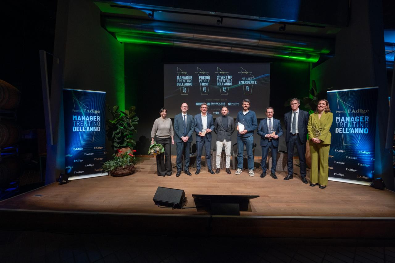 PRAXI rinnova la propria partnership nel Premio l’Adige: torna il riconoscimento “People First”